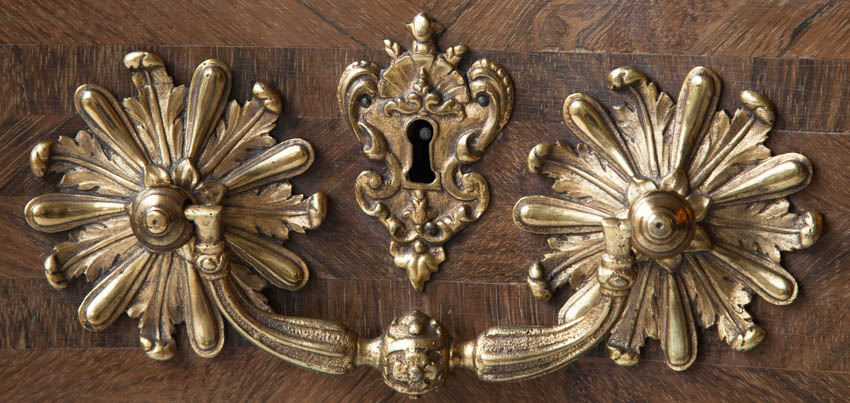 Louis XIV handles